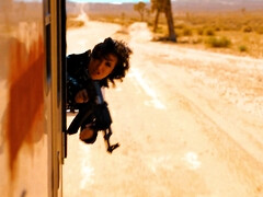 ボンデージ, 車, 顔面騎乗, 手コキする, 異人種間, オマンコ, スパンキング, タトゥー