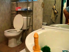 BBW PLAYS FOR CAM IN BATHROOM
