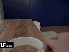 Doigter, Léchez, Chatte, Rasée, Cheveux courts, Tabou, Allumeuse, String