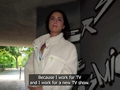 デカパイ, フェラチオ, 大学生, チン, 手コキする, Hd, ラティーナ, オーガズム