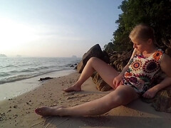 Leie, Strand, Süss, Kehlenfick, Fingern, Handjob, Öffentlich, Jungendliche (18+)