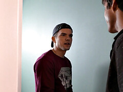 Cocksucking studs bred by tattooed stud in threeway