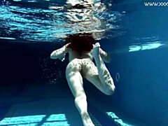 Amateur, Tetas grandes, Hd, Latina, Afeitado, Ducha, Solo, Bajo el agua