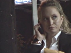 Blondine, Öffentlich