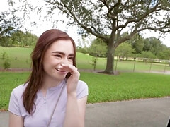 18 jaar, Grote lul, Bruinharig, Autobus, Orgasme, Openbaar, Tiener, Tieten likken