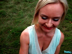 Lieveling, Grote mammen, Bedriegen, Diep in de keel, Natuurlijke tieten, Buiten, Openbaar, Realiteit