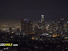 Grote kont, Pijpbeurt, Aangekleed, Handbeurt, Hd, Likken, Moeder die ik wil neuken, Kut duiken