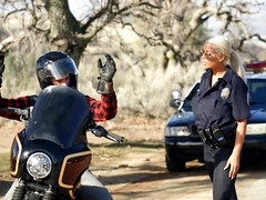 Большой член, Блондинки, Минет, Собачьи, Ласковые ручки, Полиция, Киски, Сиськи