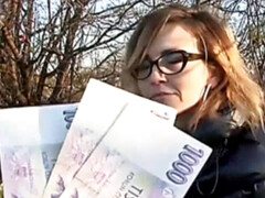 Gros seins, Blonde, Sucer une bite, Branlette thaïlandaise, Mère que j'aimerais baiser, De plein air, Pov, Rasée