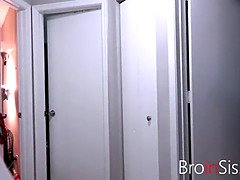 Mamada, Hermano, Hd, Mascara, Hermanas, Adolescente, Inodoro, Puta