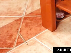 Anal, Blonde, Sucer une bite, Gorge profonde, Queue, En levrette, Hard, Hd