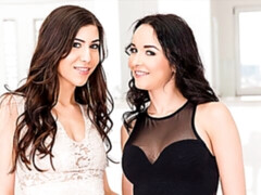 In den arsch, Grosse titten, Blasen, Braunhaarige, Spermaladung, Hardcore, Rasiert, Flotter dreier