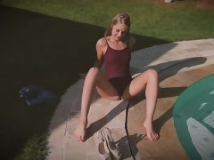 Arsch, Hochschule, Fetisch, Fingern, Pool, Muschi, Rasiert, Solo