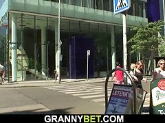 Grosse titten, Blondine, Vollbusig, Oma, Riesig, Reif, Natürlichen titten, Titten