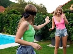 Пальцем, Поцелуи, Лесбиянка, Мастурбация, Киски, Бритые, Стриптизерша, Молоденькие