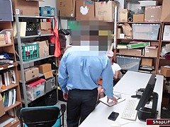 Verga grande, Morena, Sexo duro, Hd, Verga enorme, Oficina, Pequeña, Uniforme