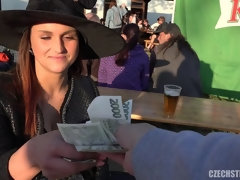 Tschechisch, Hardcore, Geld, Natürlichen titten, Öffentlich, Rotschopf