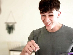 Grote mammen, Sperma shot, Lul, Sperma in gezicht, Huisvrouw, Moeder die ik wil neuken, Kut duiken, Vrouw