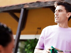 Alluring pornstar Sapphire Astrea arousing Brazzers clip