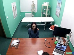 Amateur, Sucer une bite, Tir de sperme, En levrette, Faciale, Bureau, Pov, Uniforme