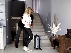 美人, ブロンド, フェラチオ, 巨乳な, バック, なめる, オマンコ, ティーン