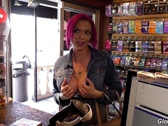 Culo, Culo grande, Verga grande, Tetona, Pajear, Interracial, Masaje, Tatuaje