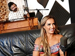 Culo, Culo grande, Rubia, Mamada, Estilo perrito, Pajear, Madres para coger, Tatuaje