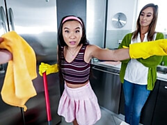 Азиатки, Большая жопа, Большой член, Собачьи, Натуральные сиськи, От первого лица, Молоденькие, Сиськи