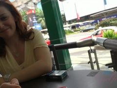 Leie, Blasen, Braunhaarige, Sperma im mund, Handjob, Pov, Geschwollene nippel, Titten