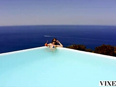 バック, 顔面騎乗, 顔射, 毛深い, 下着, 馬乗り, タトゥー, 三人