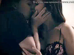 Lesbisch, Lecken, Jungendliche (18+), Flotter dreier