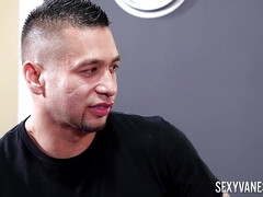 Enthousiasteling, Grote kont, Grote mammen, Rondborstig, Hardcore, Rijpe lesbienne, Moeder die ik wil neuken, Tieten likken