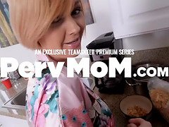 Culo, Mamada, Semen en la boca, Garganta profunda, Médico, Corridas faciales, Hd, Pequeña