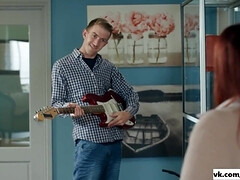 Gros seins, Britannique, Plantureuse, Tir de sperme, Hard, Mature, Mère que j'aimerais baiser, Seins naturels