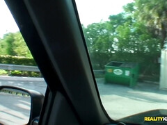 Lieveling, Grote lul, Pijpbeurt, Bruinharig, Vingeren, Monster, Realiteit, Slet