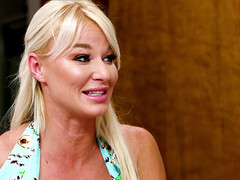 18 jaar, Grote mammen, Universiteit, Gezin, Likken, Moeder die ik wil neuken, Natuurlijke tieten, Kut duiken