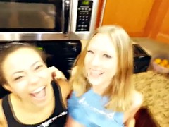 Nana, Gros seins, Suçant