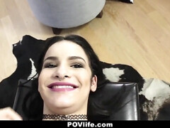 Brunette brune, Homme nu et filles habillées, Tir de sperme, Faciale, Hard, Hd, Pov, Adolescente