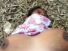 18 jaar, Kont, Grote kont, Handbeurt, Reusachtig, Indisch, Tepels, Buiten