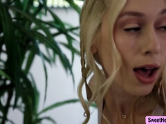 Nana, Blonde, Rondelette, Lesbienne, Léchez, Massage, Masturbation, Orgasme