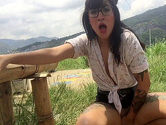 Masturbation, De plein air, Petite femme, Public, Suçant