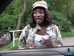 美女, 黒人, フェラチオ, 車, イマラチオ, 異人種間, 公共