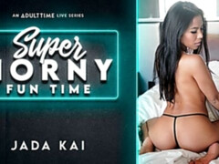 Aziatisch, Grote kont, Bruinharig, Handbeurt, Masturbatie, Moeder die ik wil neuken, Alleen, Tieten likken