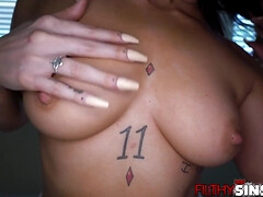 Mia Keys gets massaged and jizzed on by Bruno Dickemz