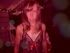 Amateur, Britannique, Brunette brune, Hard, Lingerie, Mature