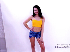 18 años, Amateur, Entrevista, Mamada, Semen en la boca, Linda, Pajear, Adolescente