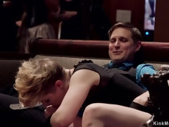 Sucer une bite, Bondage, Queue, Groupe, Hard, Mère que j'aimerais baiser, Douleur, Attachée