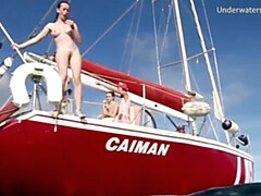 お尻, デカパイ, ブロンド, フェティッシュ, レズビアン, 小柄, ティーン, 水中