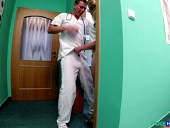 美女, ブロンド, フェラチオ, イマラチオ, 医者, オフィス, オマンコ, 剃毛