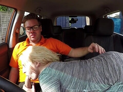 Nana, Blonde, Sucer une bite, Voiture, En levrette, Hd, Mère que j'aimerais baiser, Pov